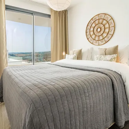 One80- Stunning Penthouse With Sea Views Daire
